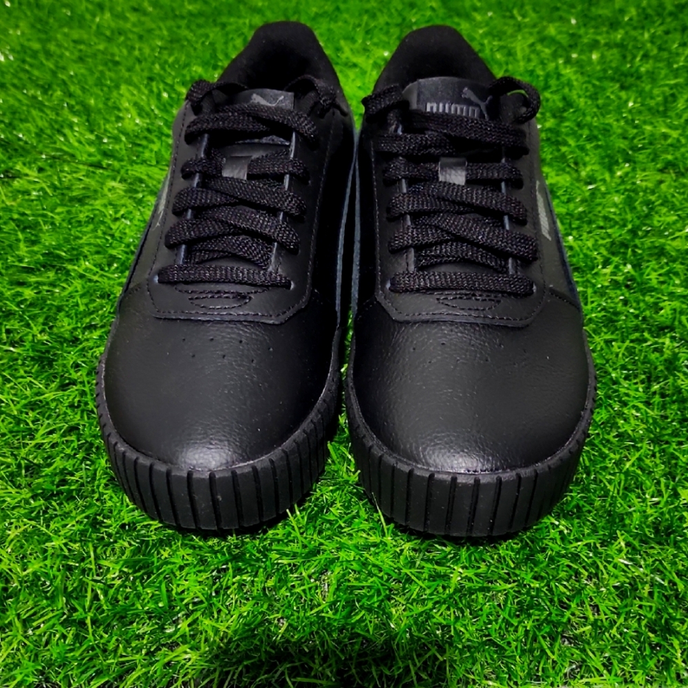 PUMA Carina 2.0 (NEW NO TAGS)